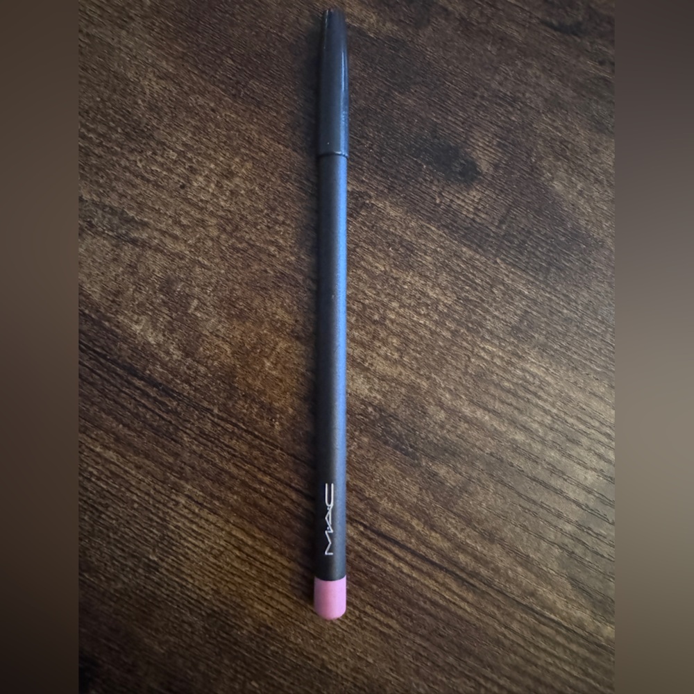 ORIGINAL FORMULA | MAC Lip Pencil | In Synch | NWOB
